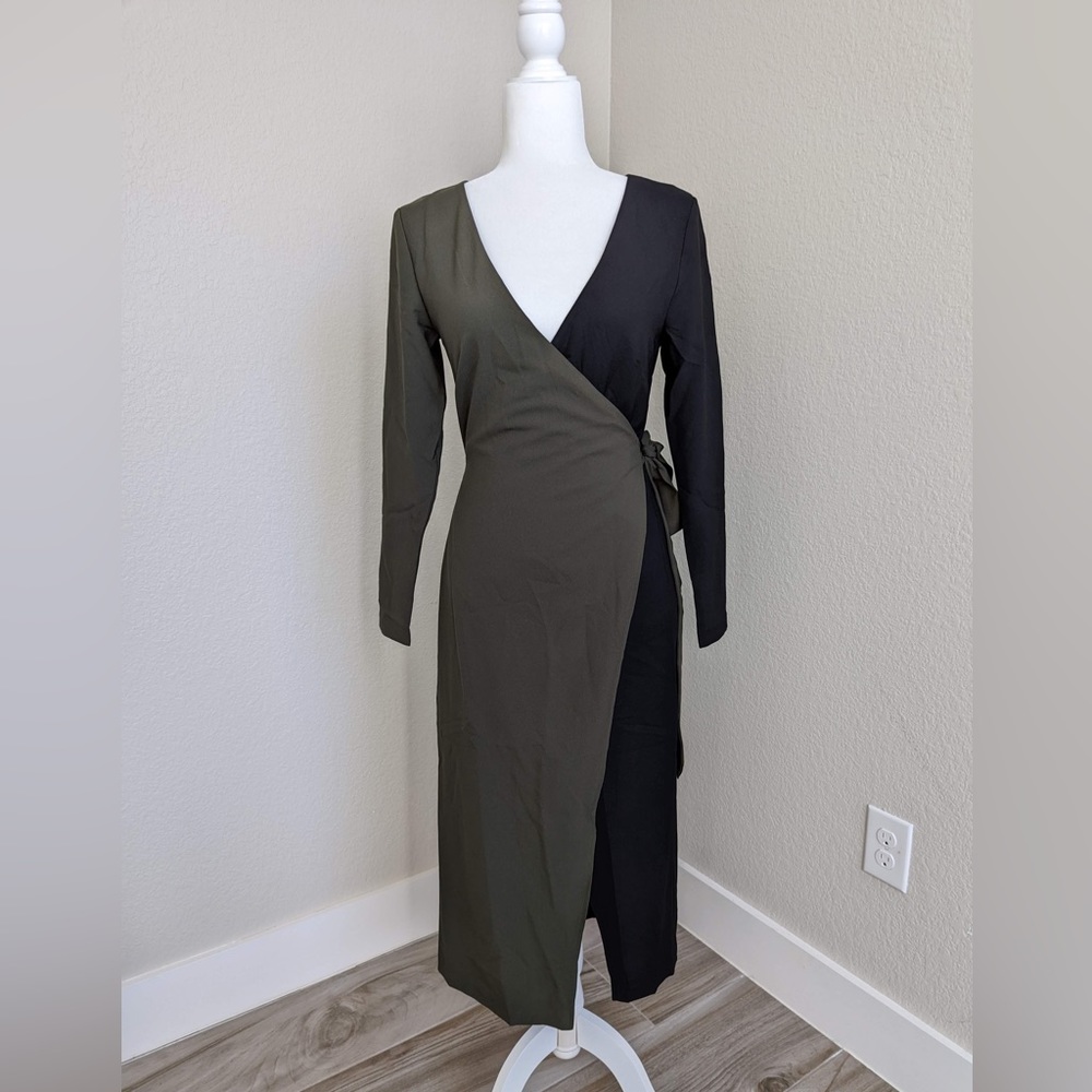 Hutch Size S Gillian Dress in Black / Olive